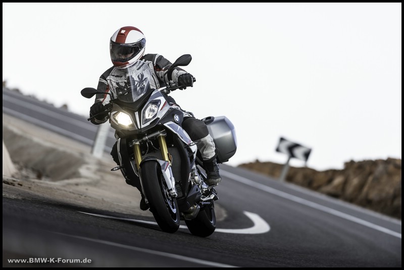 Michael Bense auf BMW S 1000 XR mit Bridgestone T31