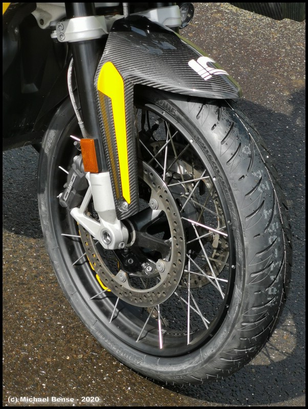 Bridgestone T 31 auf R 1250 GSA - vorne