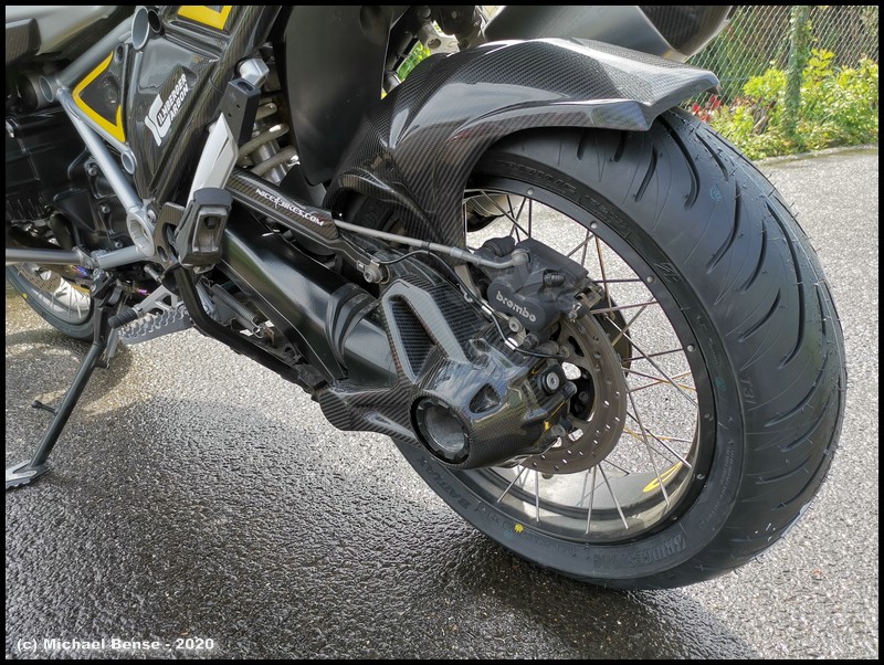 Bridgestone T 31 auf R 1250 GSA - hinten