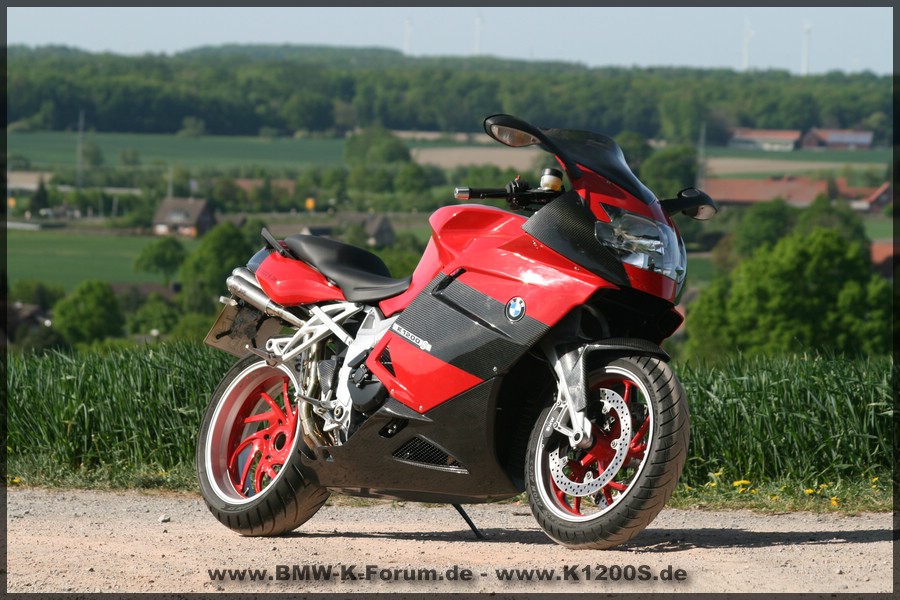 OSM62 - BMW K 1200 S in Ilmberger Carbon mit 4in4 Underseat