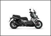 BMW_maxi_scooter_C400X_2021_06.jpg