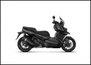 BMW_maxi_scooter_C400X_2021_10.jpg