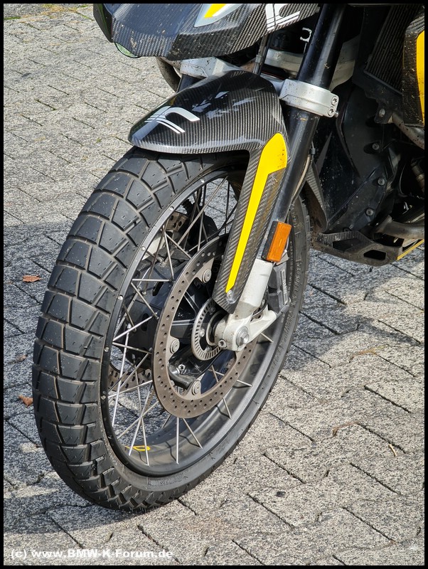 Bridgestone AT 41  - vorne neu