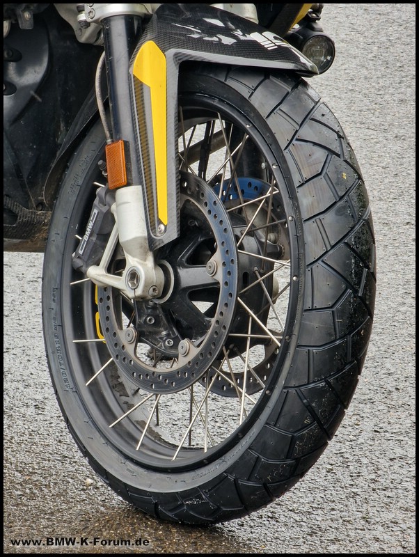 Dunlop Trailmax Mixtour auf R 1250 GSA - Vorne