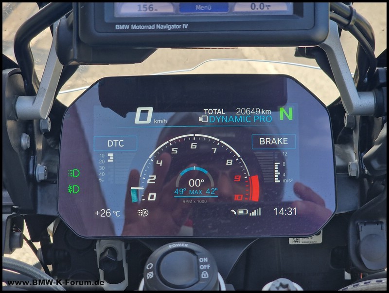 Cockpitanzeige Test - Pirelli Scorpion Rally STR