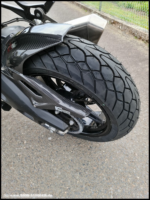 Dunlop Mutant auf S 1000 XR - K69 - hinten