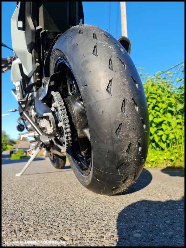 Michelin Power Cup 2 aug S 1000 XR - K 69 - Hinten