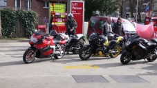 Dateiname=K1200S_tour_040307_05.jpg
Dateigröße=98KB
Abmessungen: 800x450
hinzugefügt am: 01. April 2012 K1200S_tour_040307_05.jpg