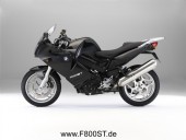 f800st_schwarz_2010_1.jpg