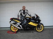 Dateiname=k1200s_feri_07.jpg
Dateigröße=44KB
Abmessungen: 700x525
hinzugefügt am: 01. April 2012 k1200s_feri_07.jpg