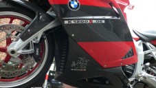 Dateiname=k1200s_mopped_silber2.jpg
Dateigröße=62KB
Abmessungen: 800x450
hinzugefügt am: 02. April 2012 k1200s_mopped_silber2.jpg