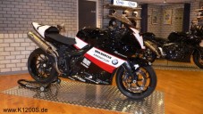 Dateiname=k1200s_vanharten_03.jpg
Dateigröße=97KB
Abmessungen: 800x450
hinzugefügt am: 02. April 2012 k1200s_vanharten_03.jpg