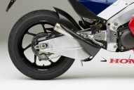 S1000RR_Honda_RC213V-S_05.jpg